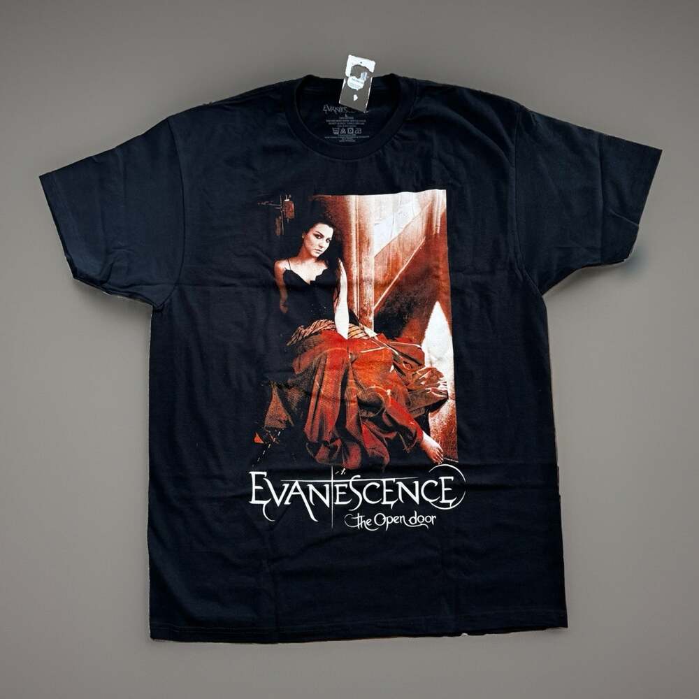 Evanescence Open Door T-Shirt Size LARGE New With Tags